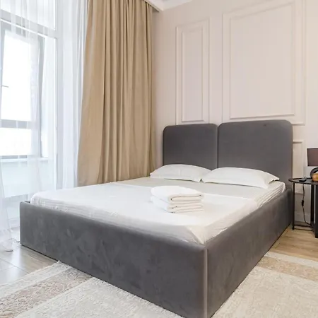 Grand Turan Business One-Room Apartments Nur-Sultan  Exterior photo